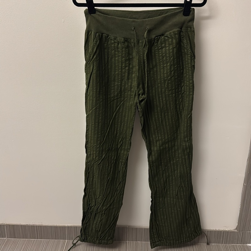Divided by H&M Pants Size 8 Color Olive Green